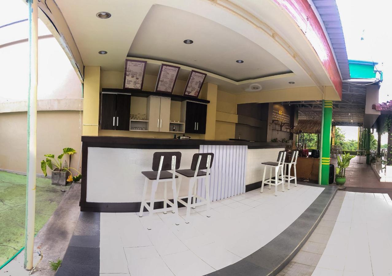 Grand Madani Hotel Mataram Kültér fotó